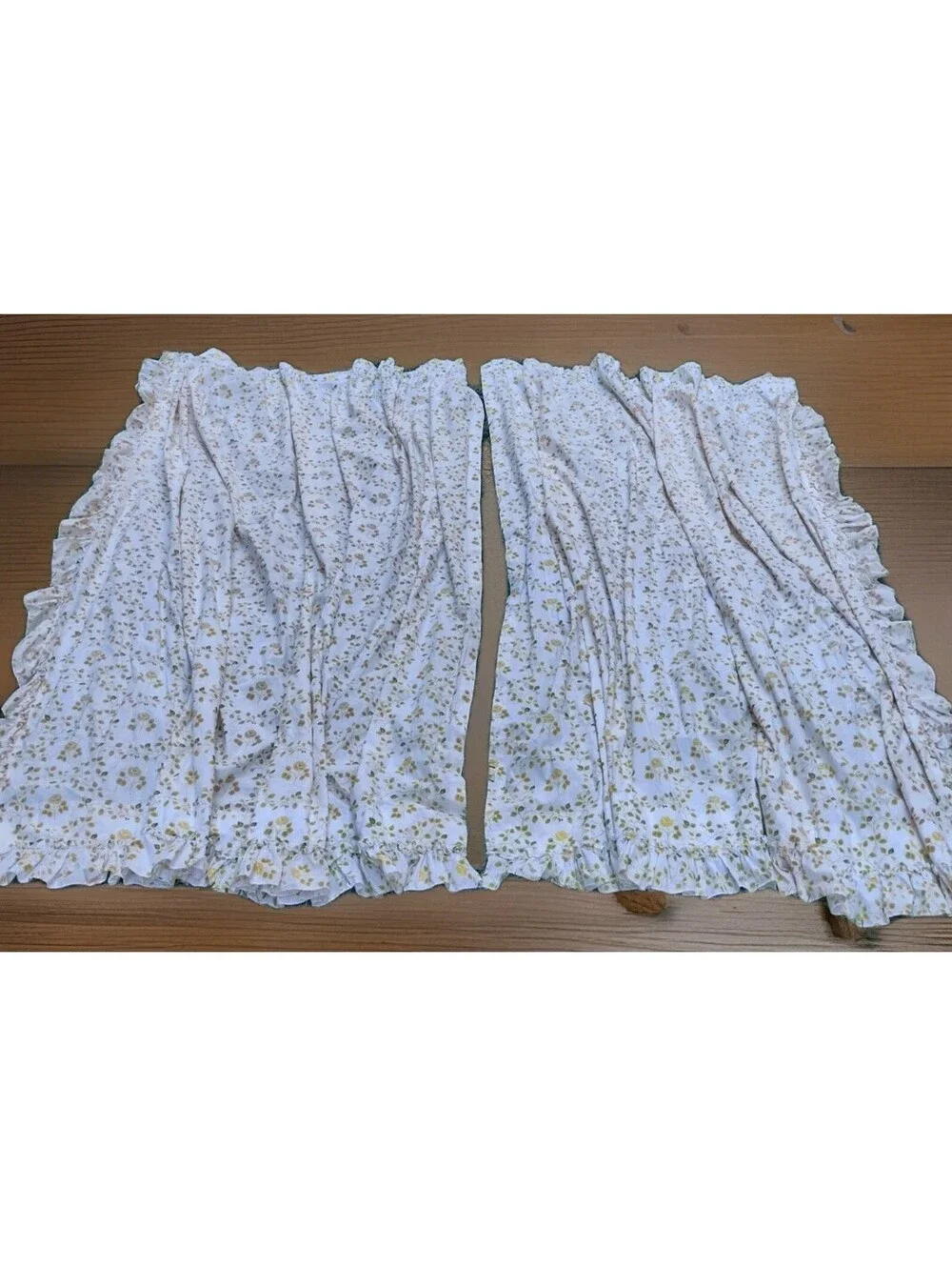 Vintage 70s Priscilla Curtains Floral Ruffle Tie Back Cottagecore Prairie 72x72